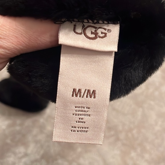 Brand New UGG Wool Black Leather Shorty Touchscreen Tech Gloves Sheepskin Cuff - Picture 13 of 16